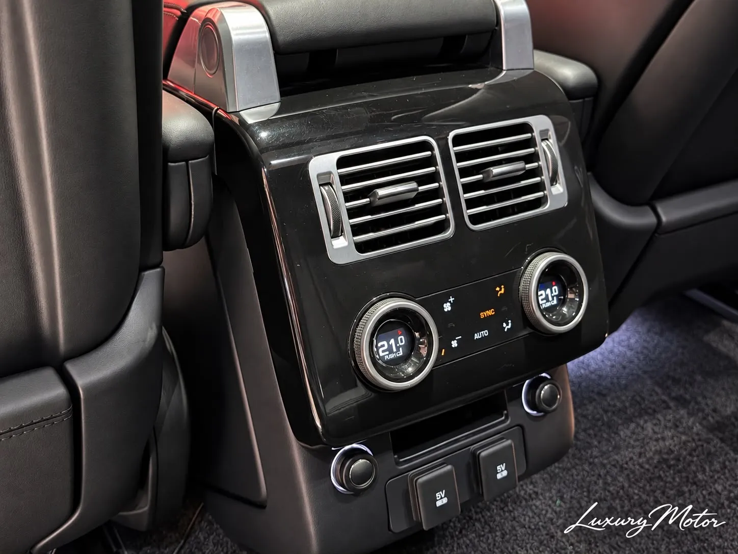 Land-Rover Range Rover Vogue SDV8