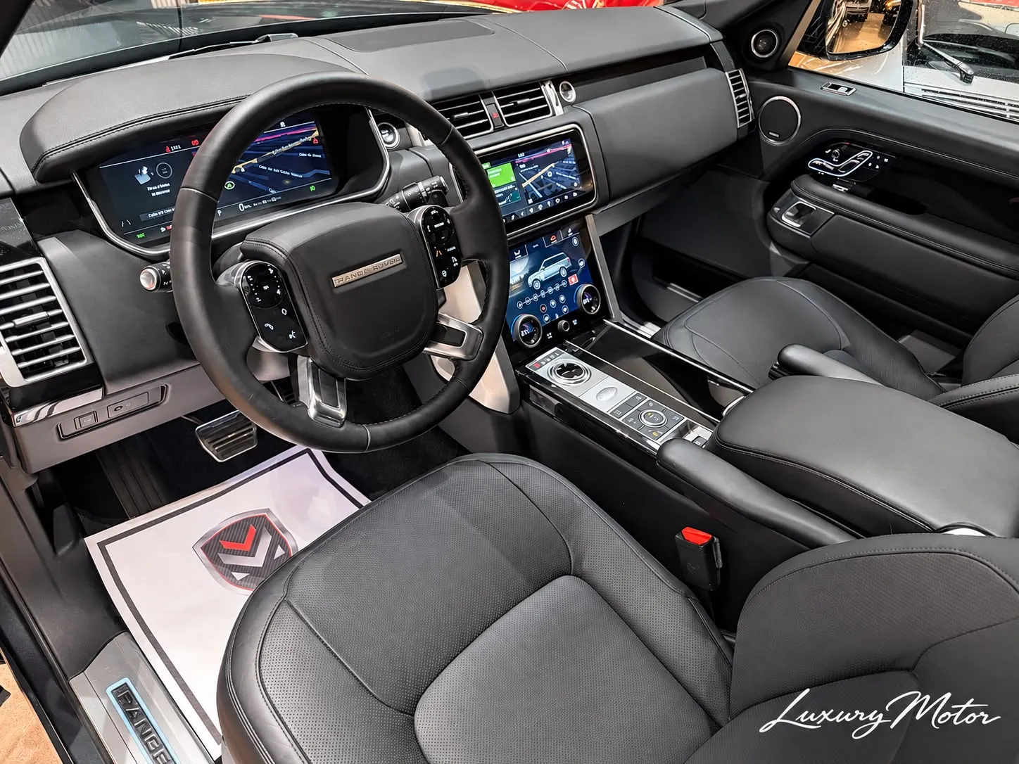 Land-Rover Range Rover Vogue SDV8
