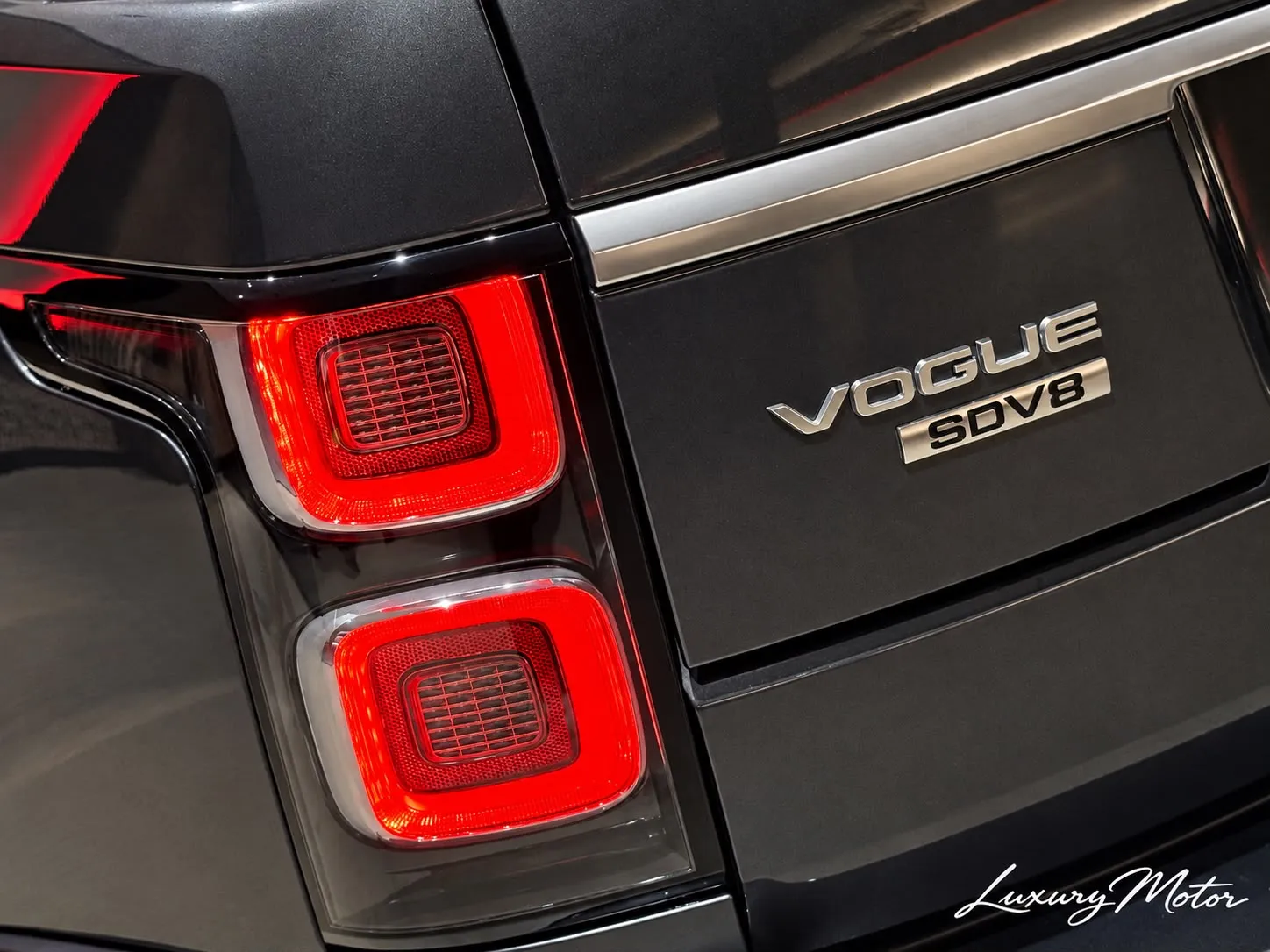 Land-Rover Range Rover Vogue SDV8