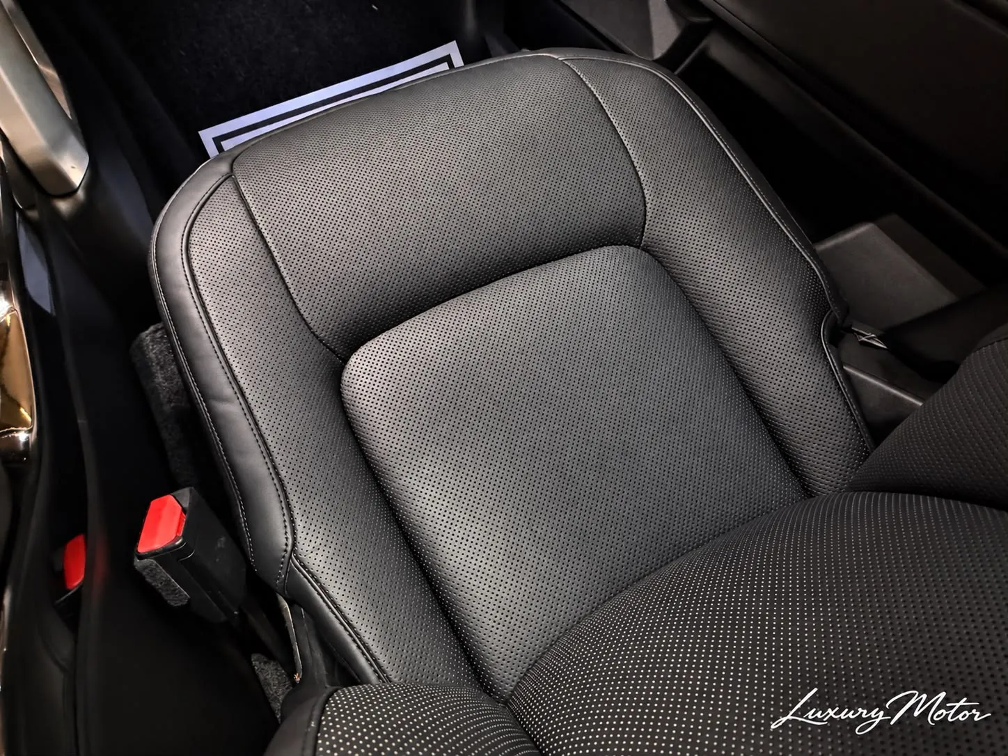 Land-Rover Range Rover Vogue SDV8