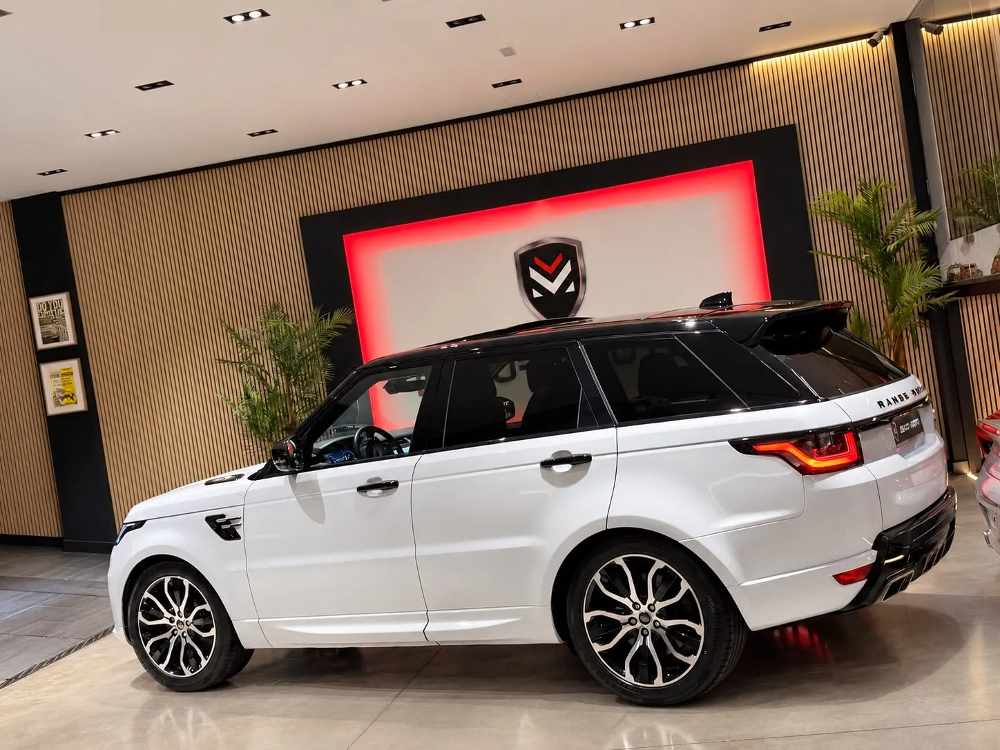 Land-Rover Range Rover Sport Si4 PHEV