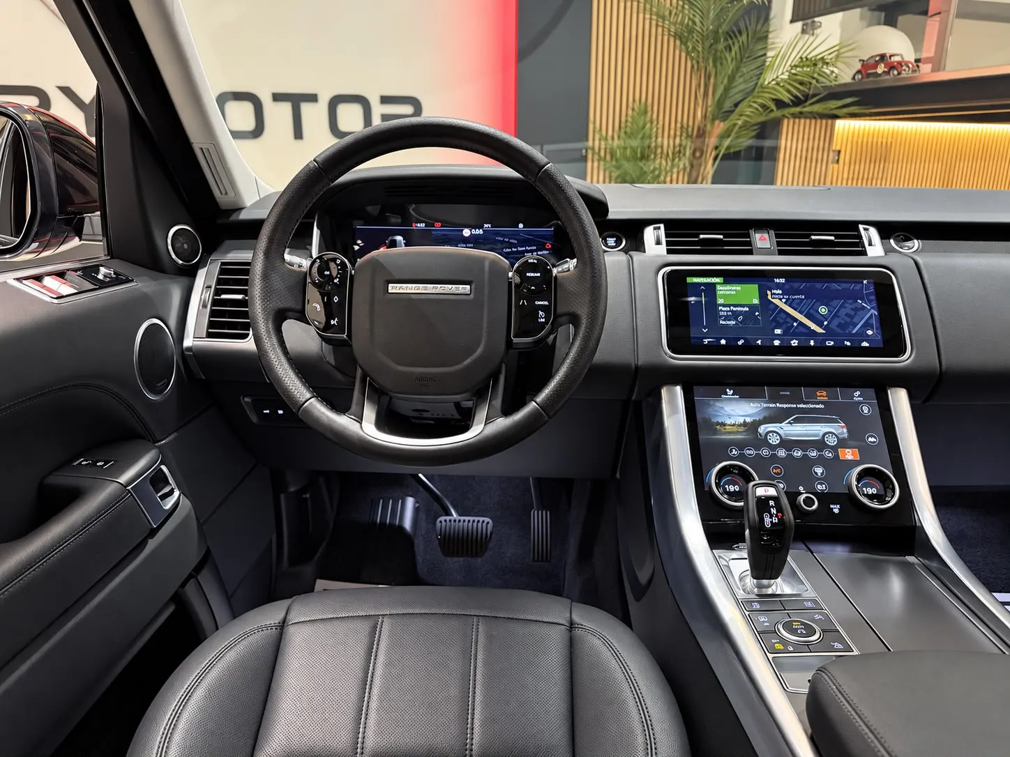 Land-Rover Range Rover Sport Si4 PHEV