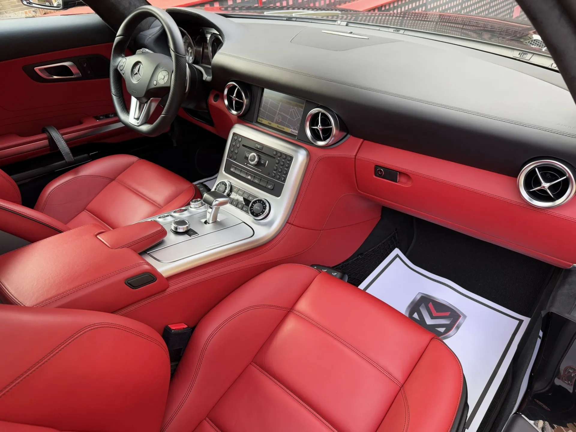 Mercedes-Benz SLS AMG