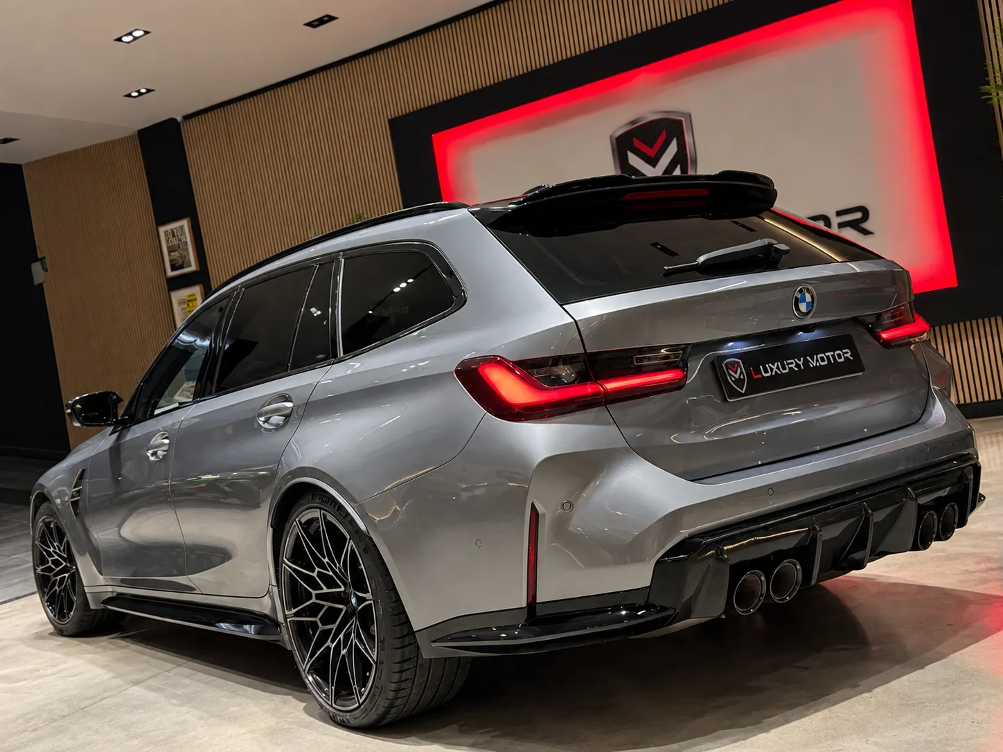 BMW Serie 3 M Comp Touring M xDrive