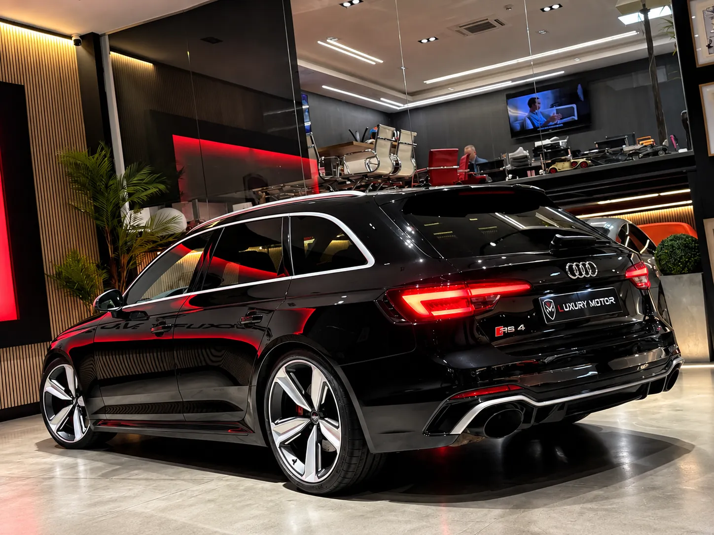 Audi A4 RS4 Avant Quattro