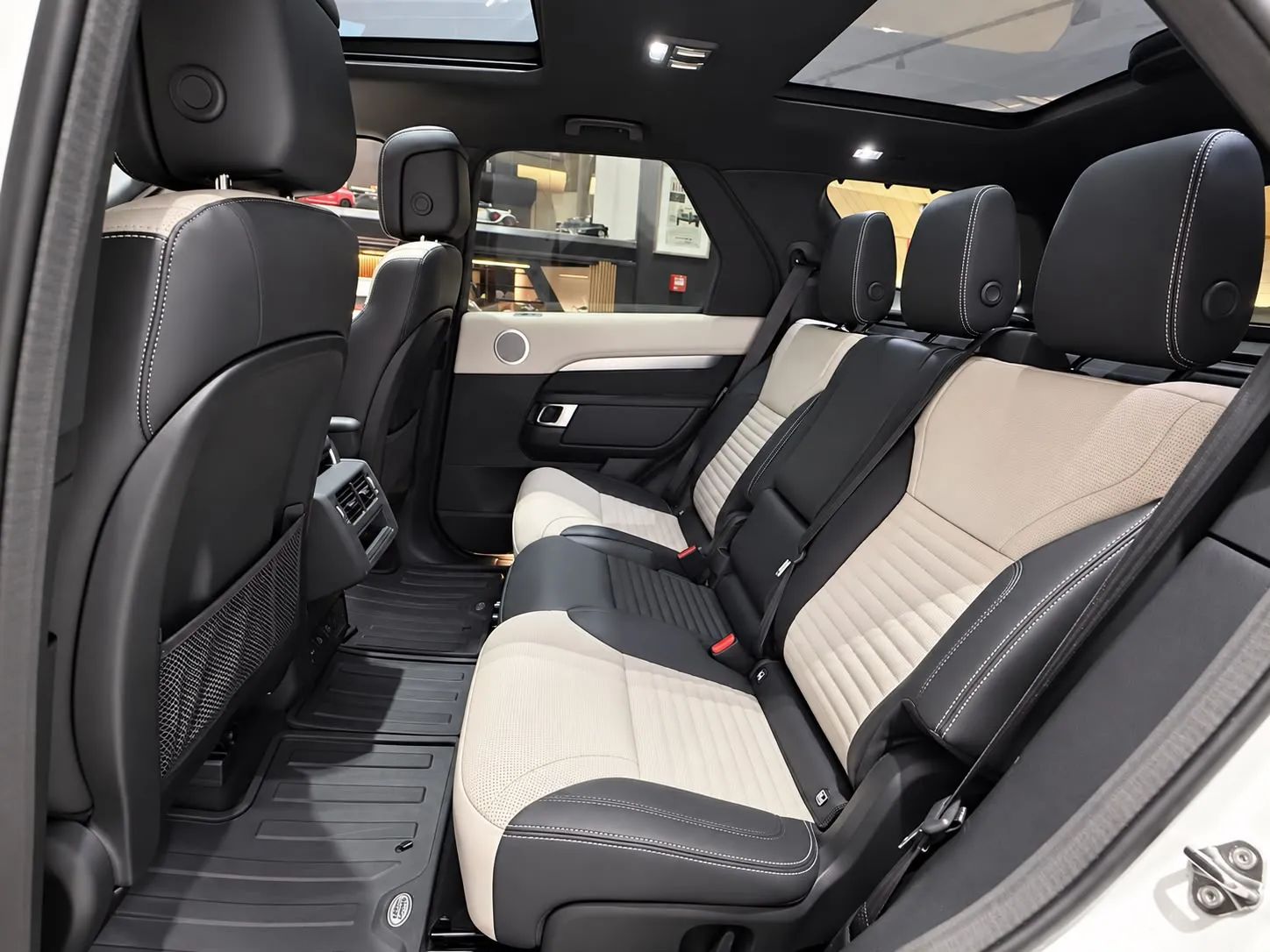 Land-Rover Discovery 3.0D i6 MHEV R-dynamic