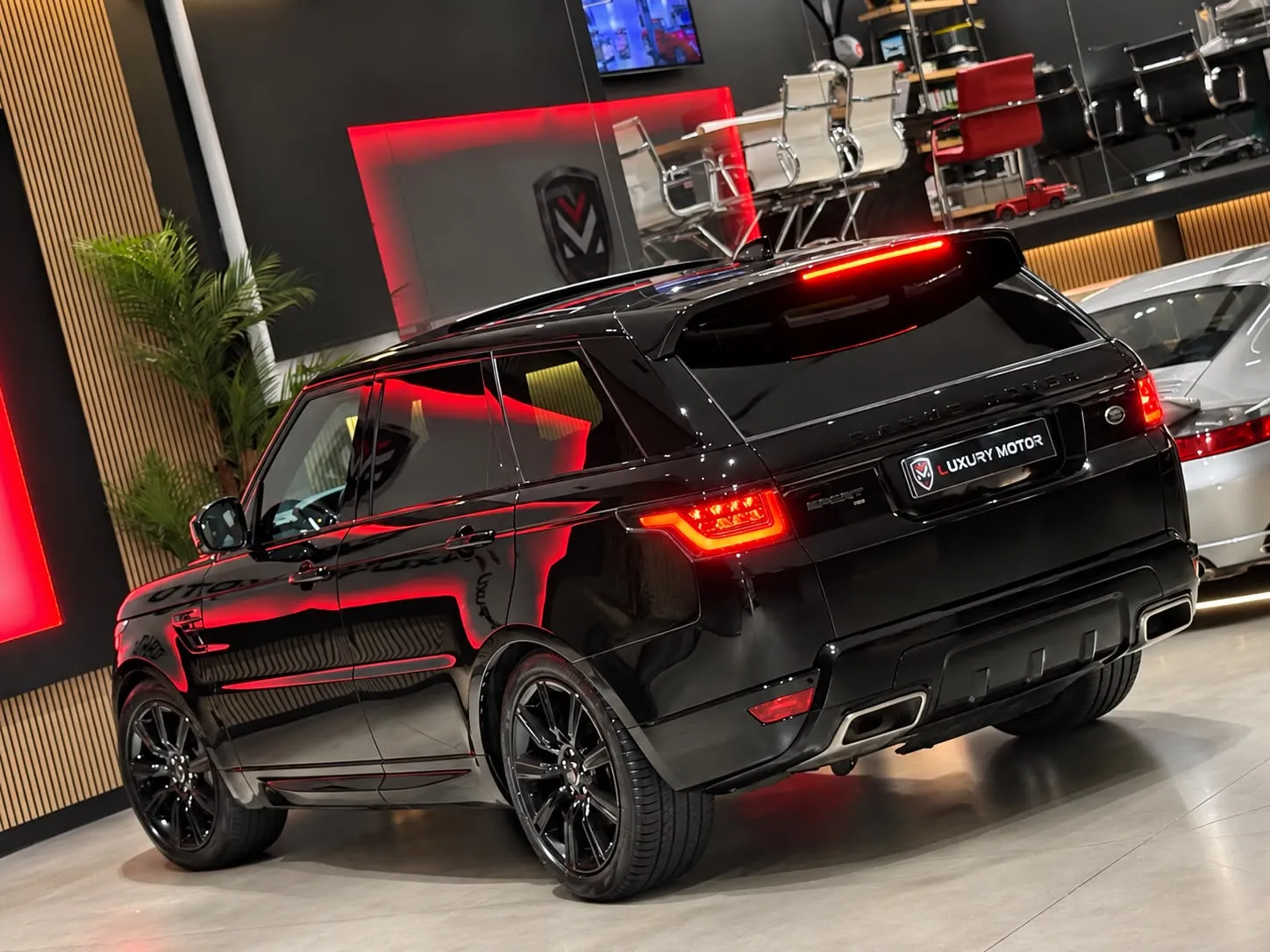 Land-Rover Range Rover Sport 3.0D i6 MHEV