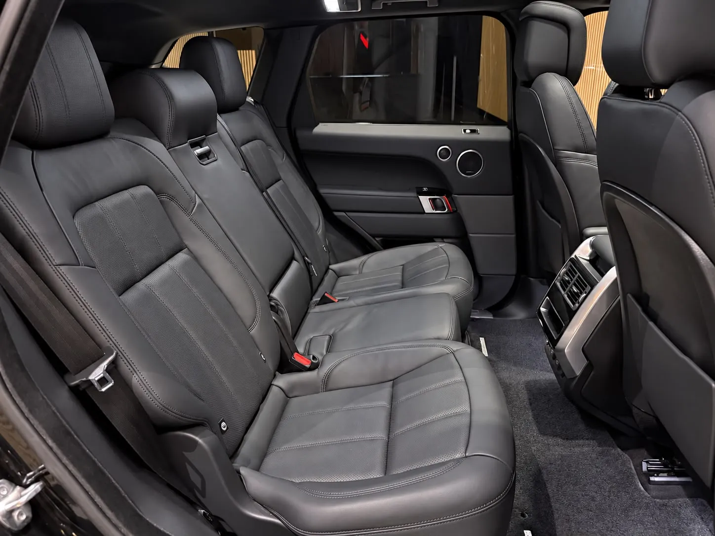 Land-Rover Range Rover Sport 3.0D i6 MHEV
