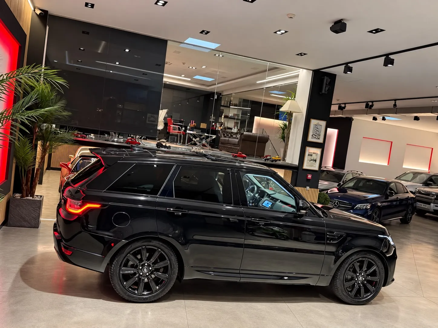 Land-Rover Range Rover Sport 3.0D i6 MHEV